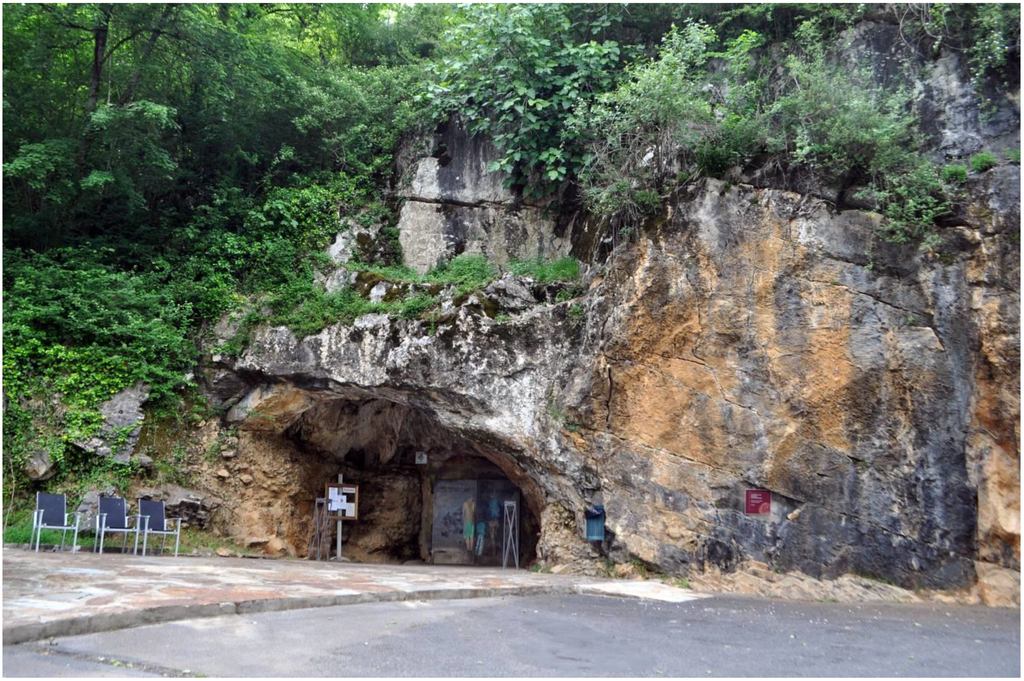 Arts 02 00253 g002 1024