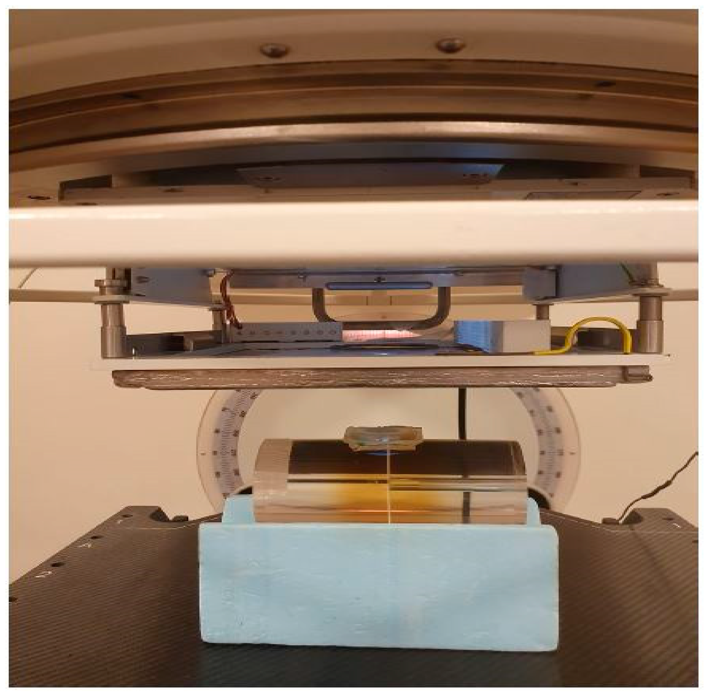 Flash Radiotherapy Animation FLASH Radiotherapy and the Use of Radiation Dosimeters | MDPI