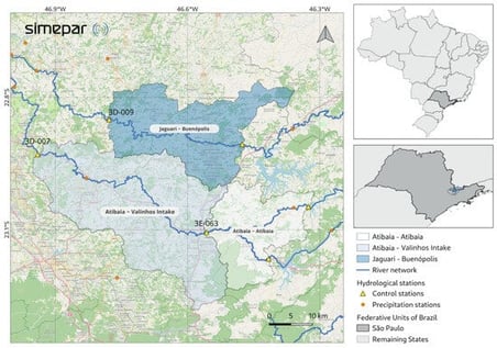 Location of the contributing basins and control stations considered by SPHM-PCJ.