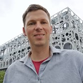 Dr. Stefan Jänicke avatar image