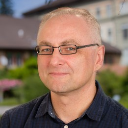 Prof. Dr. Gregor Kozlowski avatar image