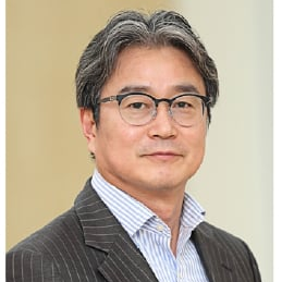 Prof. Dr. Mincheol Whang avatar image