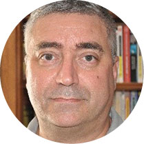 Dr. Yannick Champion avatar image