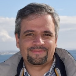 Dr. Luis R. Vieira avatar image