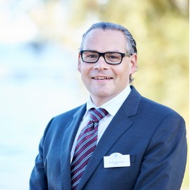 Dr. Ulrich Palm avatar image