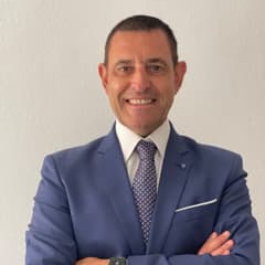 Prof. Dr. José Luis Calvo-Guirado avatar image