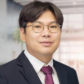 Dr. Seung-Hong Lee avatar image