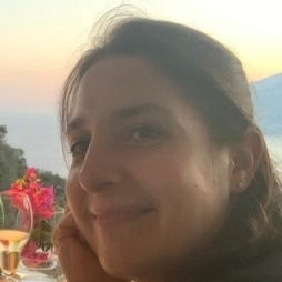 Dr. Alessia Ruggiero avatar image