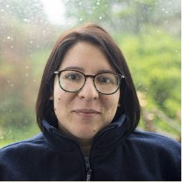 Dr. Estefanía Paredes avatar image