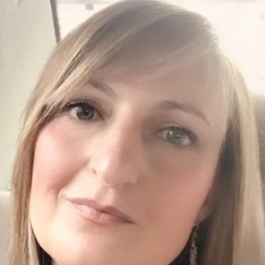 Dr. Alessandra Cincinelli avatar image