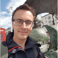 Dr. Florian Reichmann avatar image