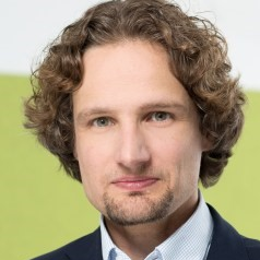 Prof. Dr. Kai Erenli avatar image