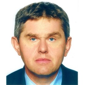 Dr. Artur Czupryński avatar image
