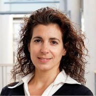 Dr. Lara Carvalho avatar image