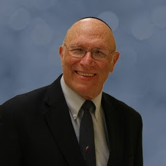 Prof. Dr. Cesar Levy avatar image