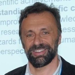 Dr. Giorgio Boni avatar image