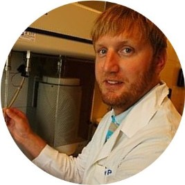 Dr. Mateusz Kudasik avatar image