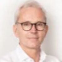 Dr. Daniel Holzinger avatar image