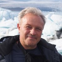 Prof. Dr. Valentine Vullev avatar image