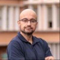 Dr. Benjamín González-Díaz avatar image