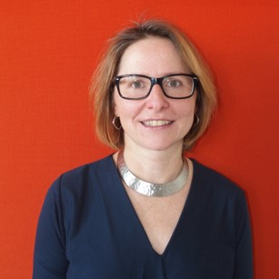 Dr. Elke Kraker avatar image