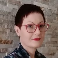 Prof. Dr. Karmen Pažek avatar image