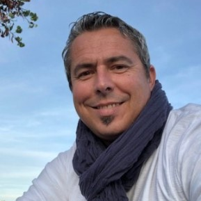 Prof. Dr. Marcelo Nalin avatar image