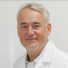 Dr. Andrzej Grzybowski avatar image
