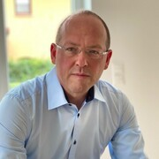 Prof. Dr. Timo Schinköthe avatar image