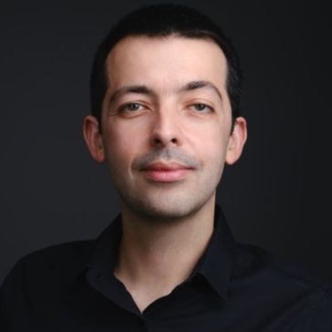 Dr. Tiago Ribeiro avatar image