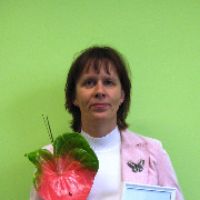 Dr. Daisy Volmer avatar image