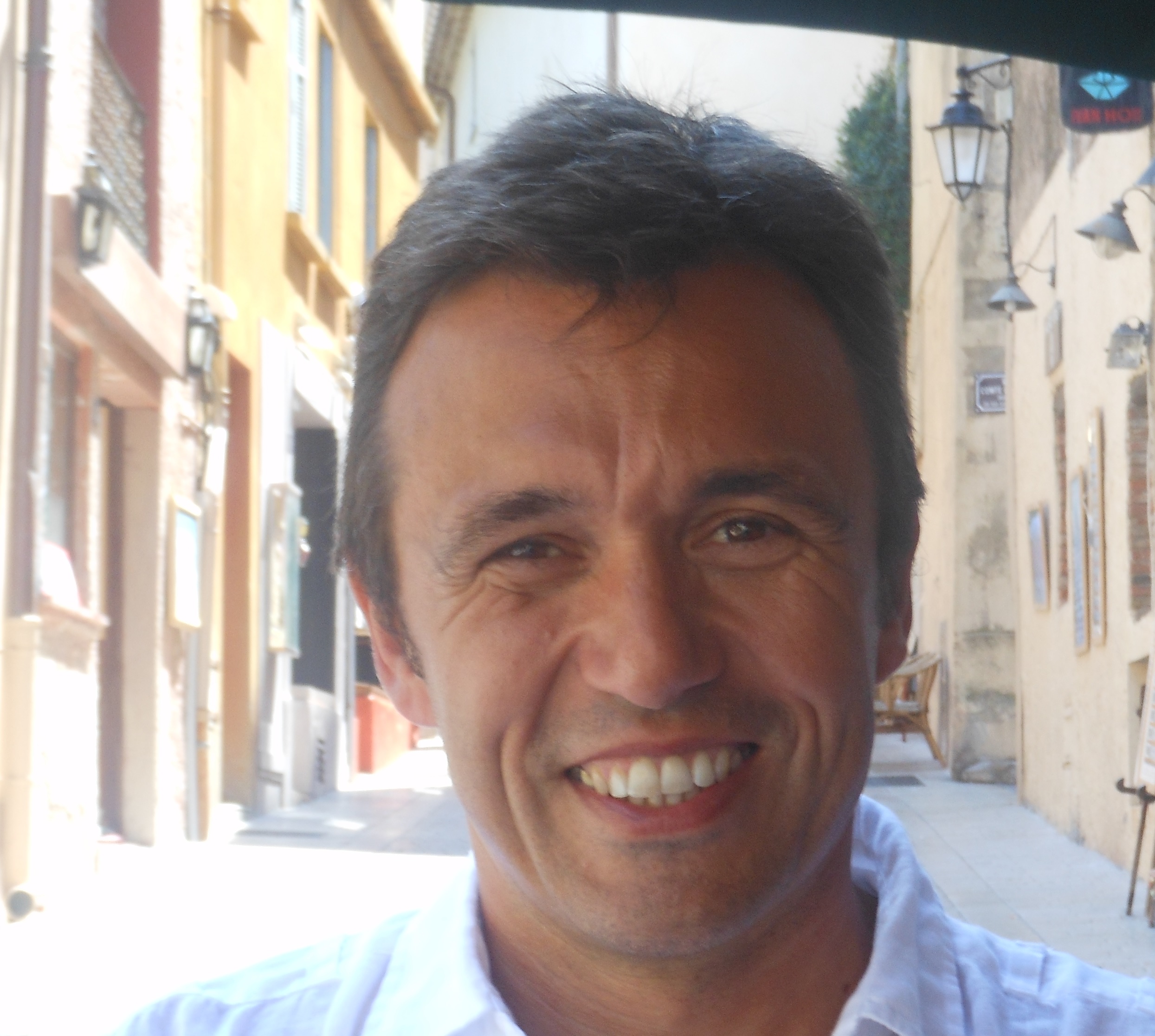 Dr. Leonardo Conti avatar image