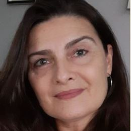 Dr. Daniela Fiori Gradia avatar image