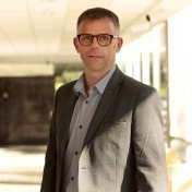 Mr. James Simon avatar image