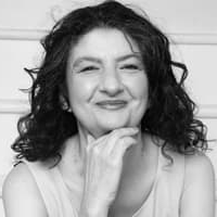 Dr. Bella Vivat avatar image