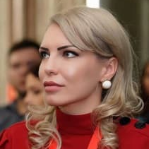 Dr. Ioana-Roxana Bordea avatar image