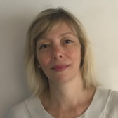 Prof. Dr. Caroline Petitjean avatar image