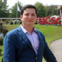 Dr. Ernesto León-Castro avatar image