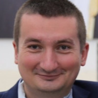 Dr. Krzysztof Ejsmont avatar image