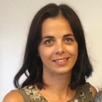 Dr. Carla Fernandes avatar image