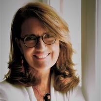 Prof. Dr. Carolina Ciacci avatar image