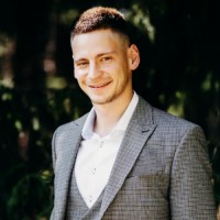 Dr. Pavel Smirnov avatar image