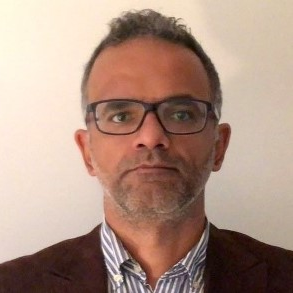 Dr. Ricardo Augusto Dias avatar image