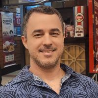 Dr. Leonardo Freire-de-Lima avatar image