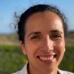 Prof. Dr. Cláudia Maria Rosa Ribeiro avatar image