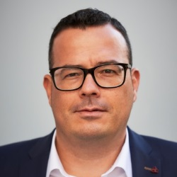 Prof. Dr. Matthias Flora avatar image