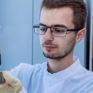 Dr. Alexander Omelyanchik avatar image