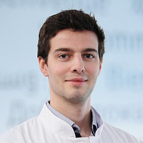 Dr. Arne Kienzle avatar image