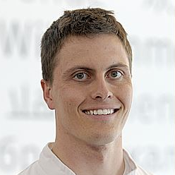 Dr. Henrik Bäcker avatar image