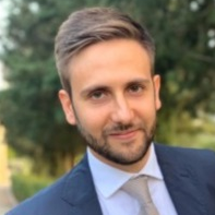 Dr. Yari Vecchio avatar image